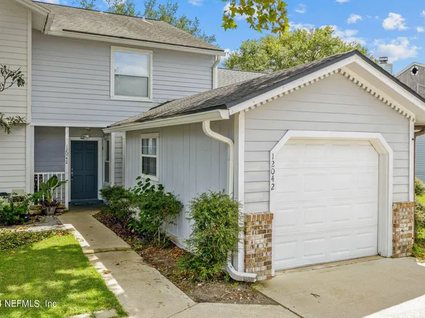 12042 COBBLEWOOD Lane N, Jacksonville, FL 32225