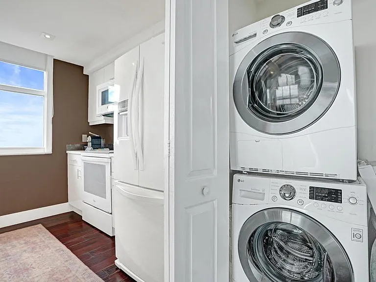 Washer/Dryer