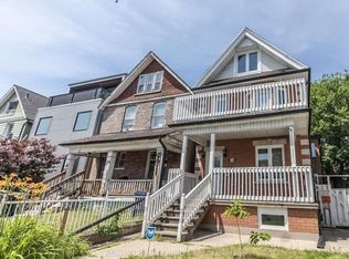 3208 Dundas St W, Toronto, ON M6P2A3