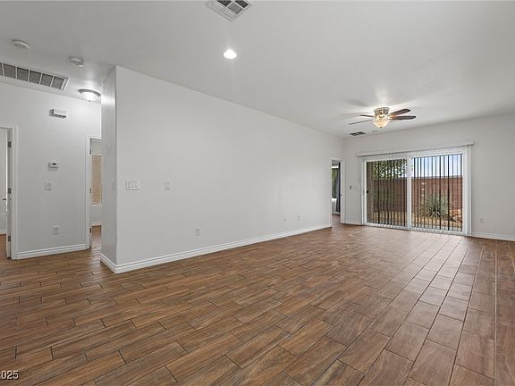 3rd image of 7849 Lily Trotter St