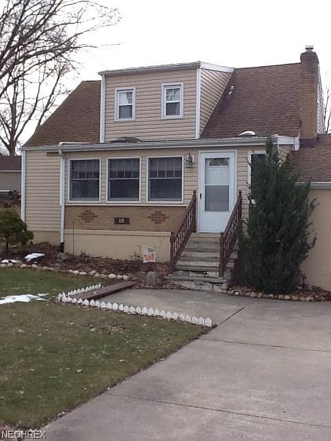 1st image of 18 Columbine Ave