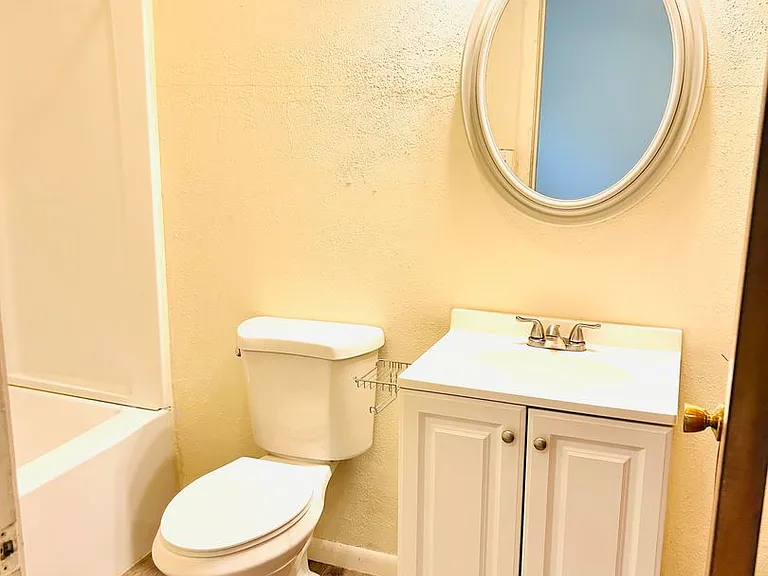 301 E Grandview Dr #1 — Photo 10