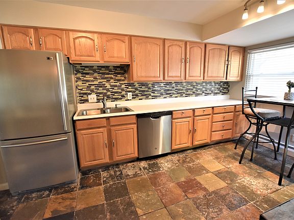 4th image of 513 Florida Dr
