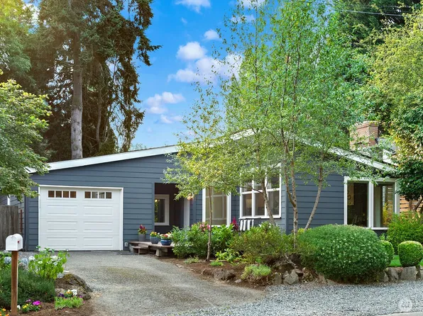 10303 20th Avenue NE, Seattle, WA 98125