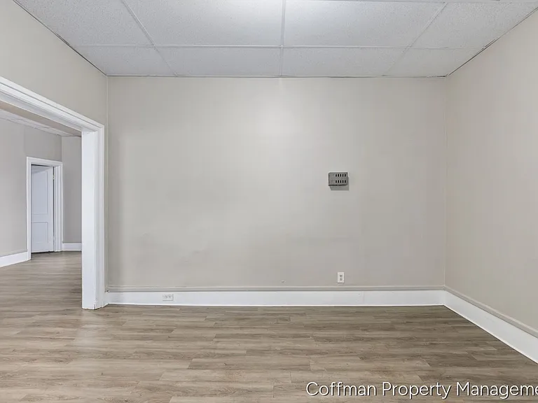 1545 Queen Ave NE — Photo 7
