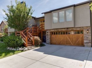 8496 S Gad Way, Sandy, UT 84093