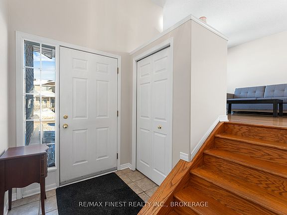 3rd image of 1909 Spindlewood St