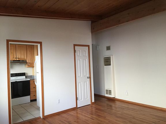 3rd image of 5157 Long Branch Ave APT 4