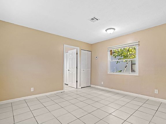 4th image of 1022 NW 6th Ave