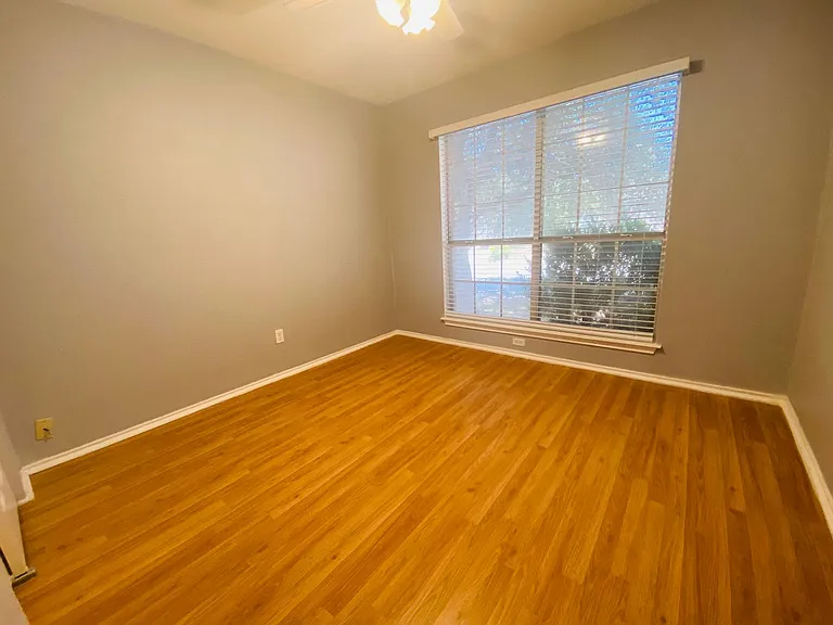 2501 Willow Way — Photo 17