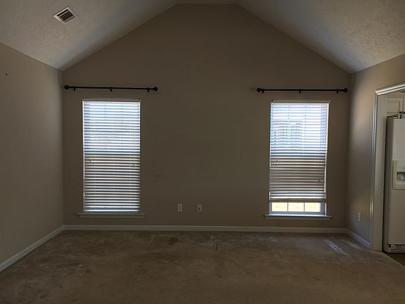 5th image of 542 Wildhaven Dr