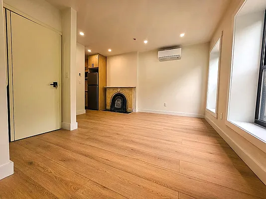 Living room, photo 4