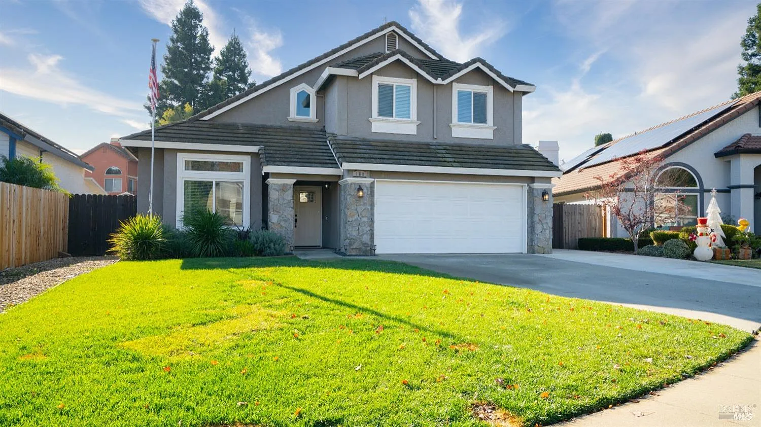 160 Oak Creek Court photo 1