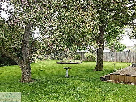 3rd image of 1400 Briarwood Dr
