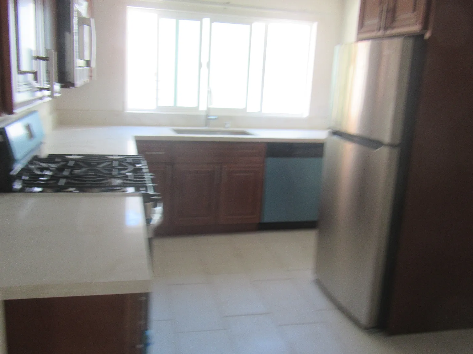 Studio, 550 sqft, $1,950 — Photo 4