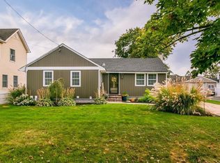 508 Trolley Line Rd, Babylon, NY 11702