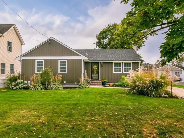 508 Trolley Line Road, Babylon, NY 11702