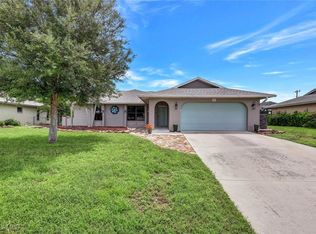 405 SE 21st Ave, Cape Coral, FL 33990