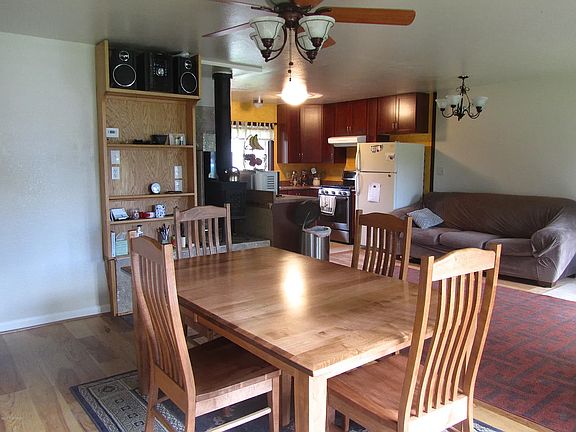 5th image of 1609 Otter St