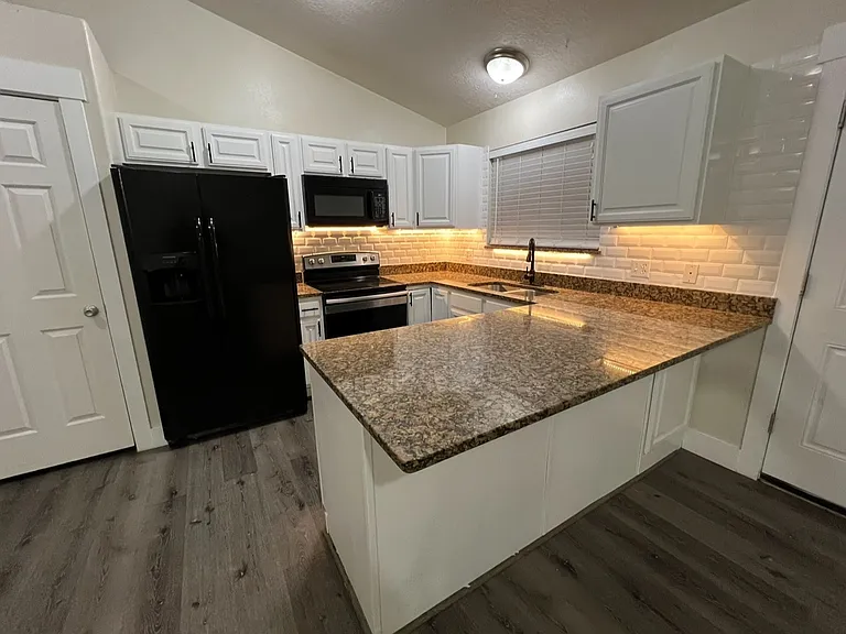 3576 N Canary Way — Photo 4