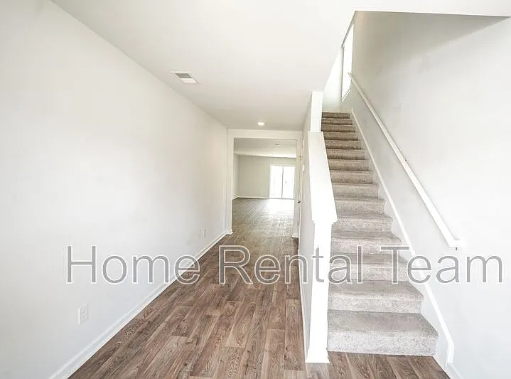 412 Coconut Dr — Photo 4