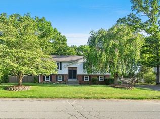 37 Rakeville Cir, Bellingham, MA 02019