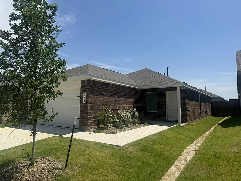 2069 Belgian Dr — Photo 3