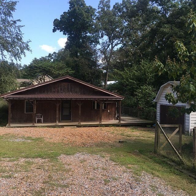 1st image of 44 Lake Dr