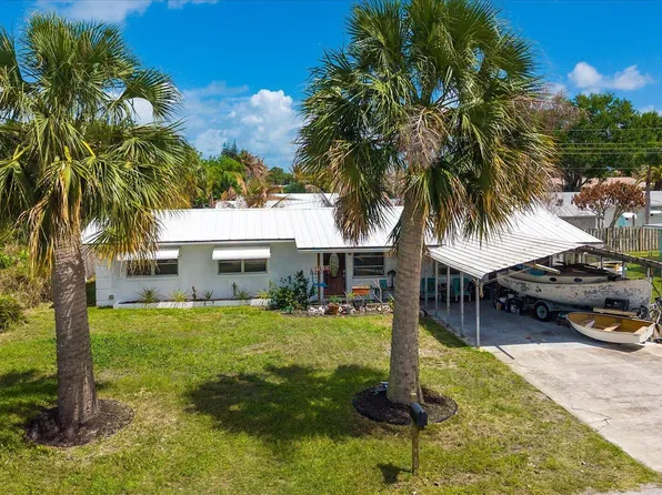 3141 NE Spruce Ridge Avenue, Jensen Beach, FL 34957