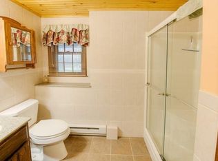 95 Oak Ln, Feeding Hills, MA 01030