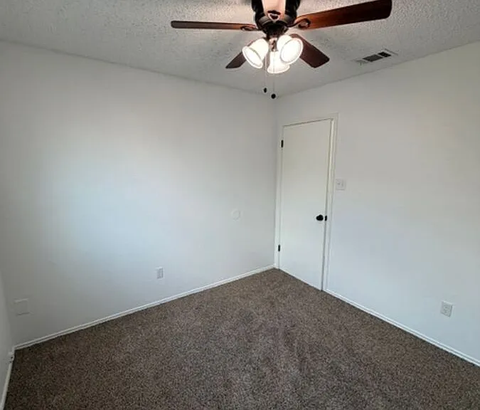 5009 Paragon Dr — Photo 15