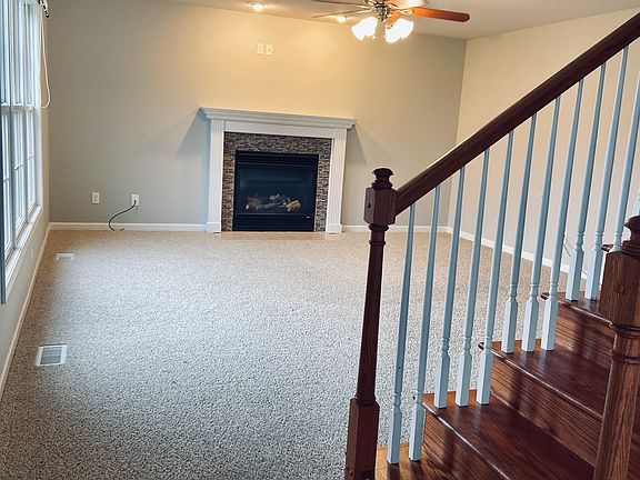 New paint and carpet 