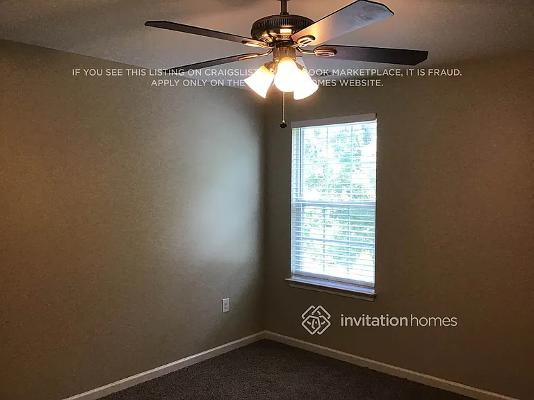 6105 Watsonia Dr — Photo 4