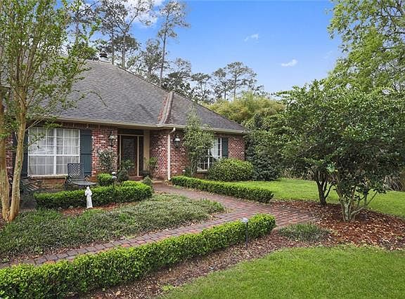 2nd image of 128 Acadian Ln