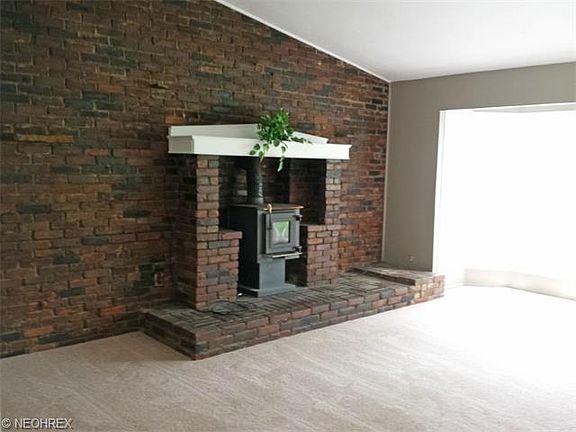 5th image of 2315 Gary Dr