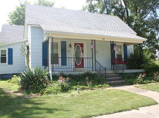 105 South Wall, Findlay, IL 62534