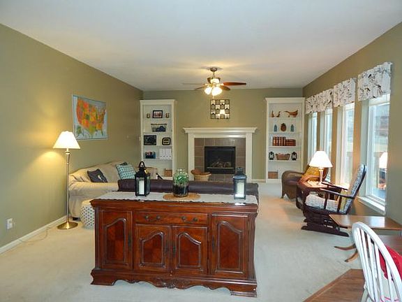 4th image of 812 Cottonwood Dr