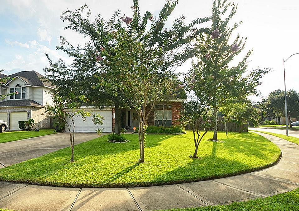 1st image of 20023 Sterling Meadow Ct