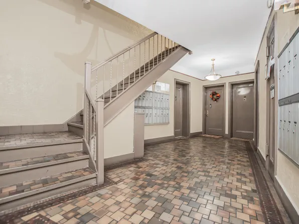 2166 Bronx Park East image 10 of 20