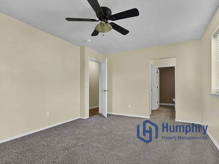 157 W Rockford St — Photo 18