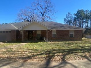 220 Greenbrier Ln, Many, LA 71449