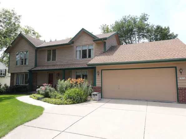 3815 S 124th St, Milwaukee, WI 53228