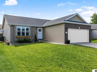 5719 S 96th St, Lincoln, NE 68526