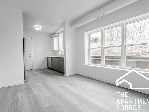 3rd image of 6104 N Paulina St APT 3