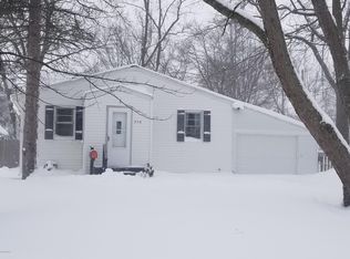 576 W 20th St, Holland, MI
