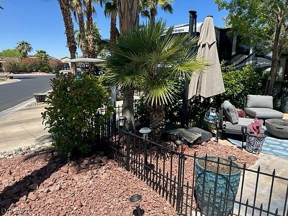 4th image of 8175 Arville St #365