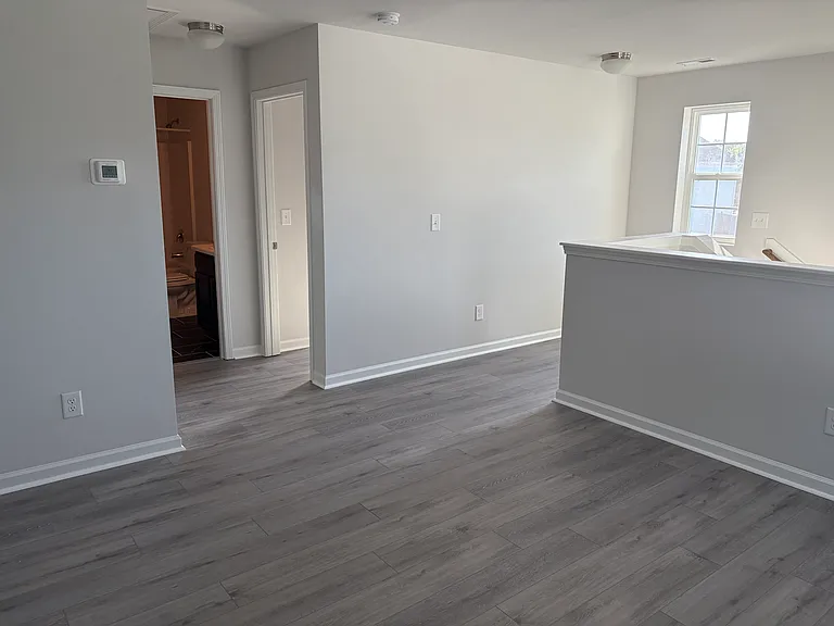 304 Range Cir — Photo 21