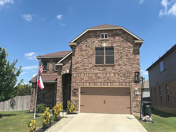 3rd image of 2053 Oxbow Cir