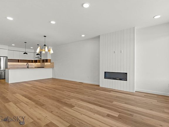 5th image of 2895 S 27th Ave