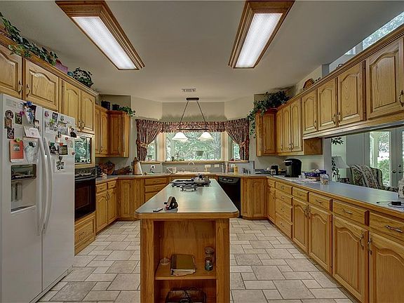 4th image of 5475 Green Valley Cir